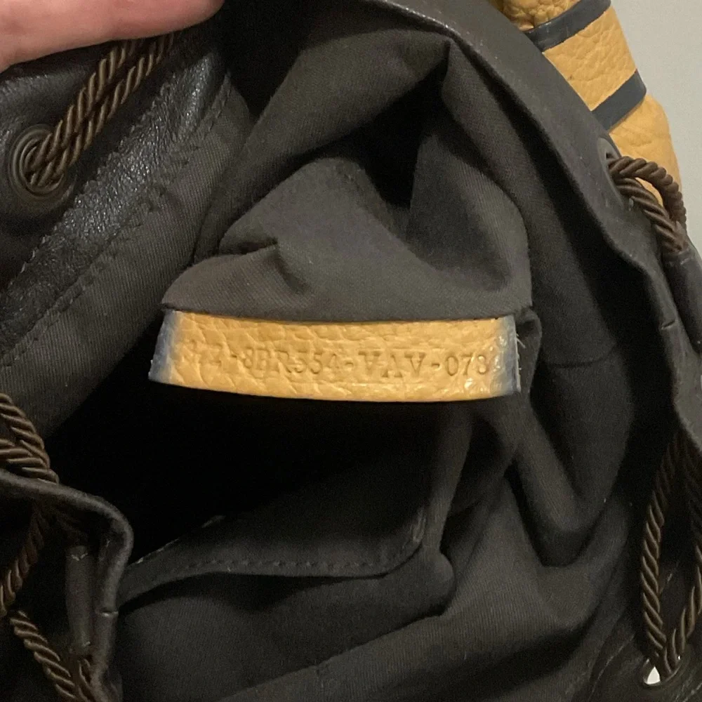 Gorgeous Vintage Fendi Palazzo Bucket Bag - Picture 7 of 11